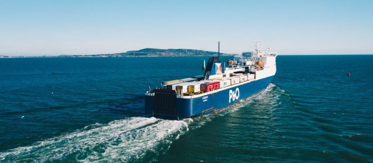 Royaume-Uni : une loi britannique sur le salaire des marins entre en vigueur