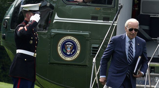 Arrivée de Biden par hélicoptère à la Maison Blanche