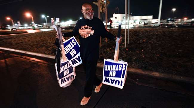 Ford et l'UAW concluent un accord de principe