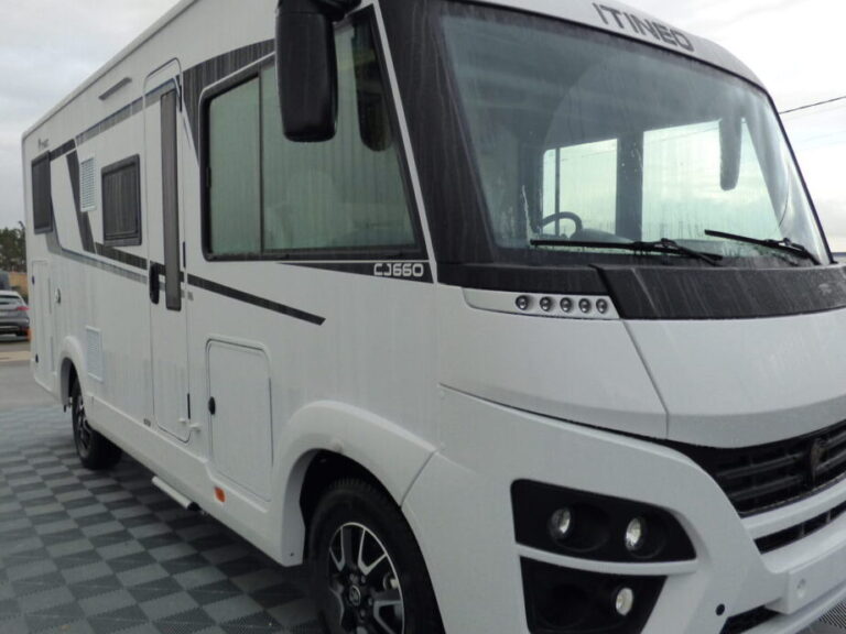 Quel est le prix d'un camping-car Unimog aménagé pour l'aventure ...