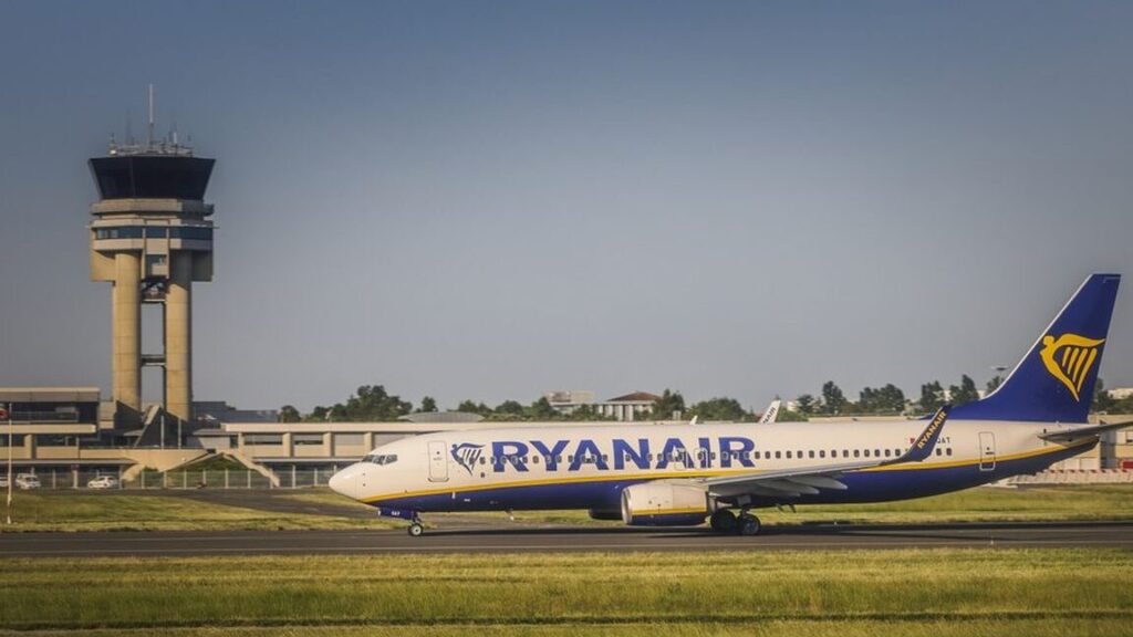Le trafic aérien de Tours contrôlé depuis Toulouse à l'horizon ...