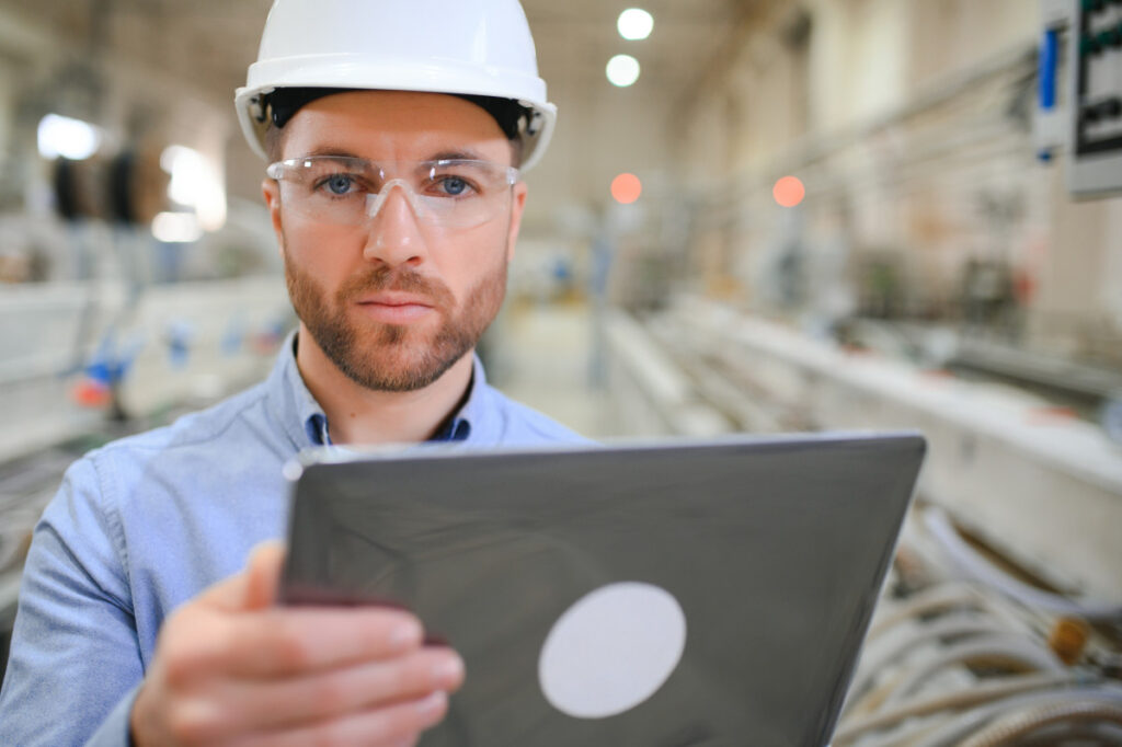 industry-factory-maintenance-