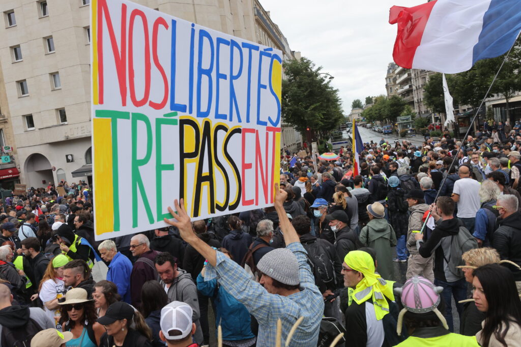 REJET DU PASSE SANAIRE, DÉFIATION ET COLESES MÊLES: QUI SONT ...
