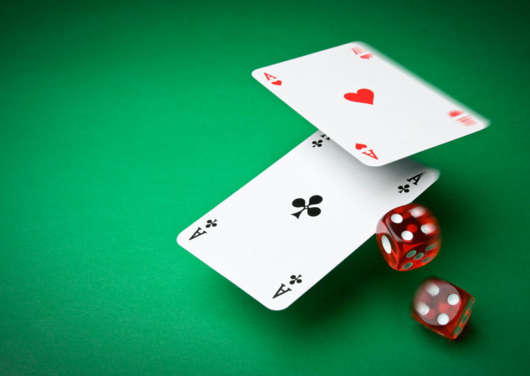 Dés et cartes