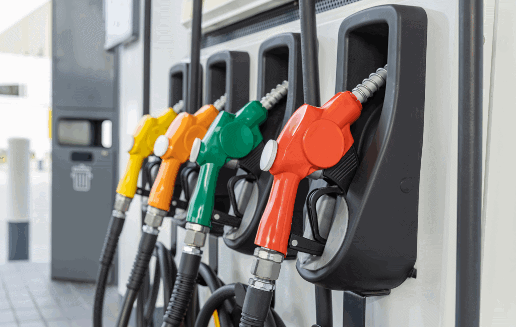 Cartes carburant vs notes de frais : quel arbitrage pour l’entreprise ?